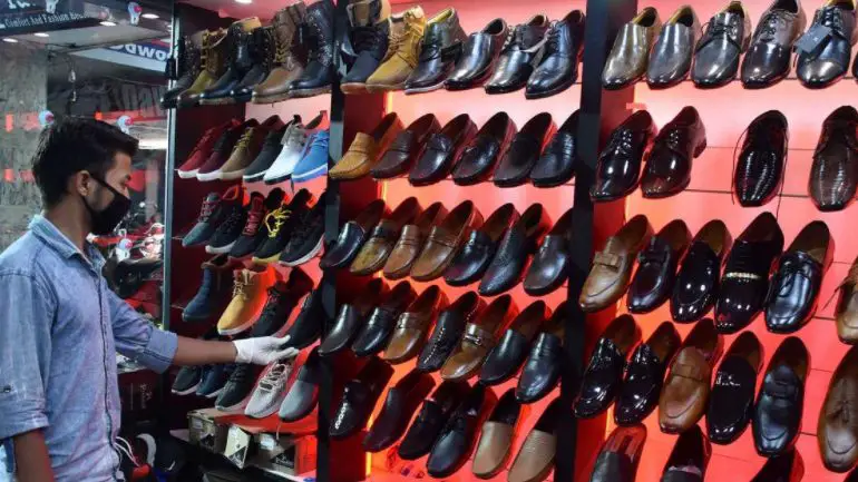 How to Start a Shoe Business with No Money