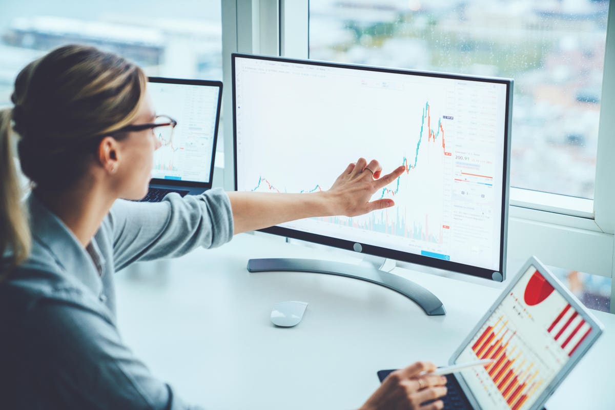 Investasi vs Konsumsi | Perbedaan Teknis dalam Ekonomi Investasi vs. Konsumsi: Representasi tabel