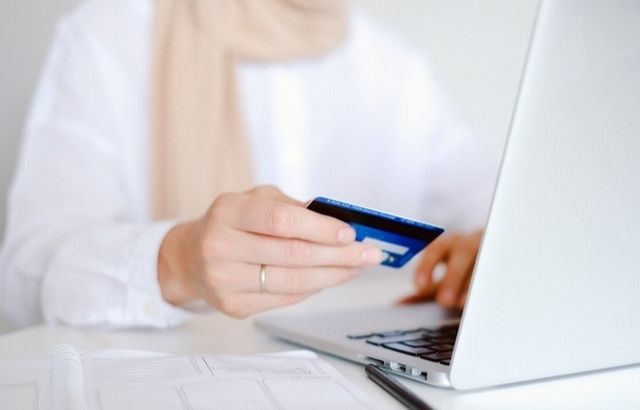 why-can-t-i-use-my-debit-card-for-online-purchases-top-8-vital-reasons