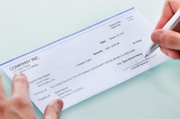 how to write a check to yourself
