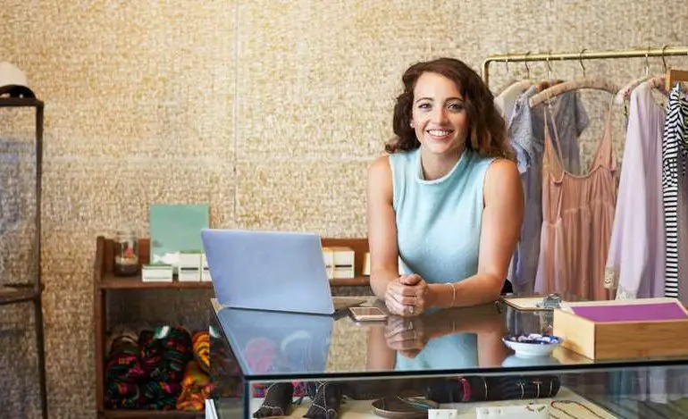 How to Start a Clothing Business with No Money